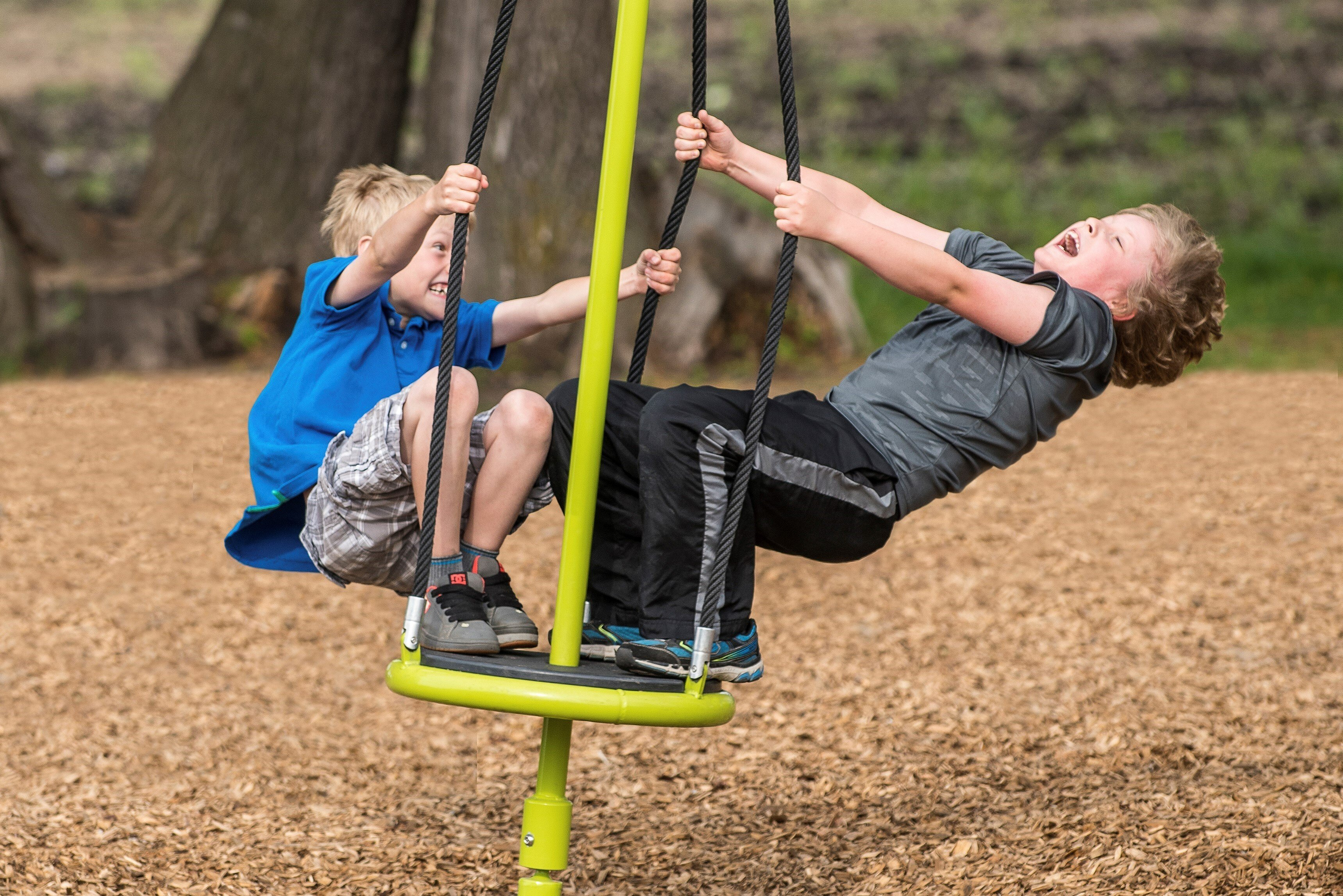 Fibar EWF Kids on teater toter retouched by Ken Kast (2)